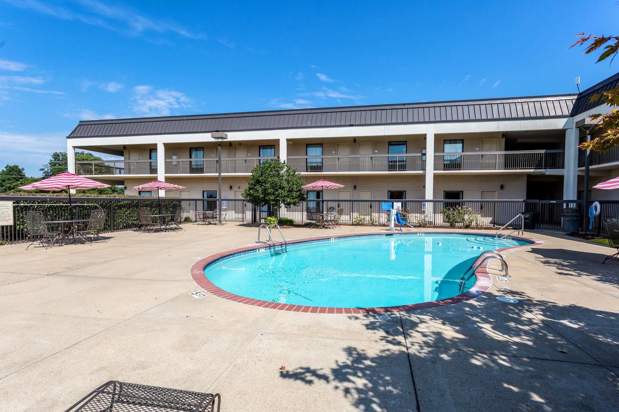 Quality Inn Union City Us 51 Exteriör bild